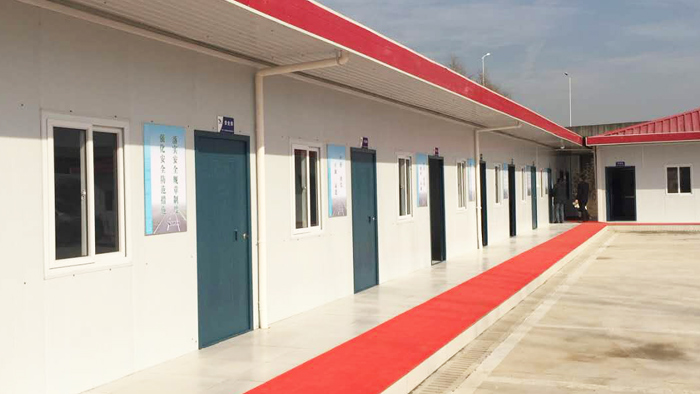 民衡彩鋼集裝箱房流動性強，堅固耐用